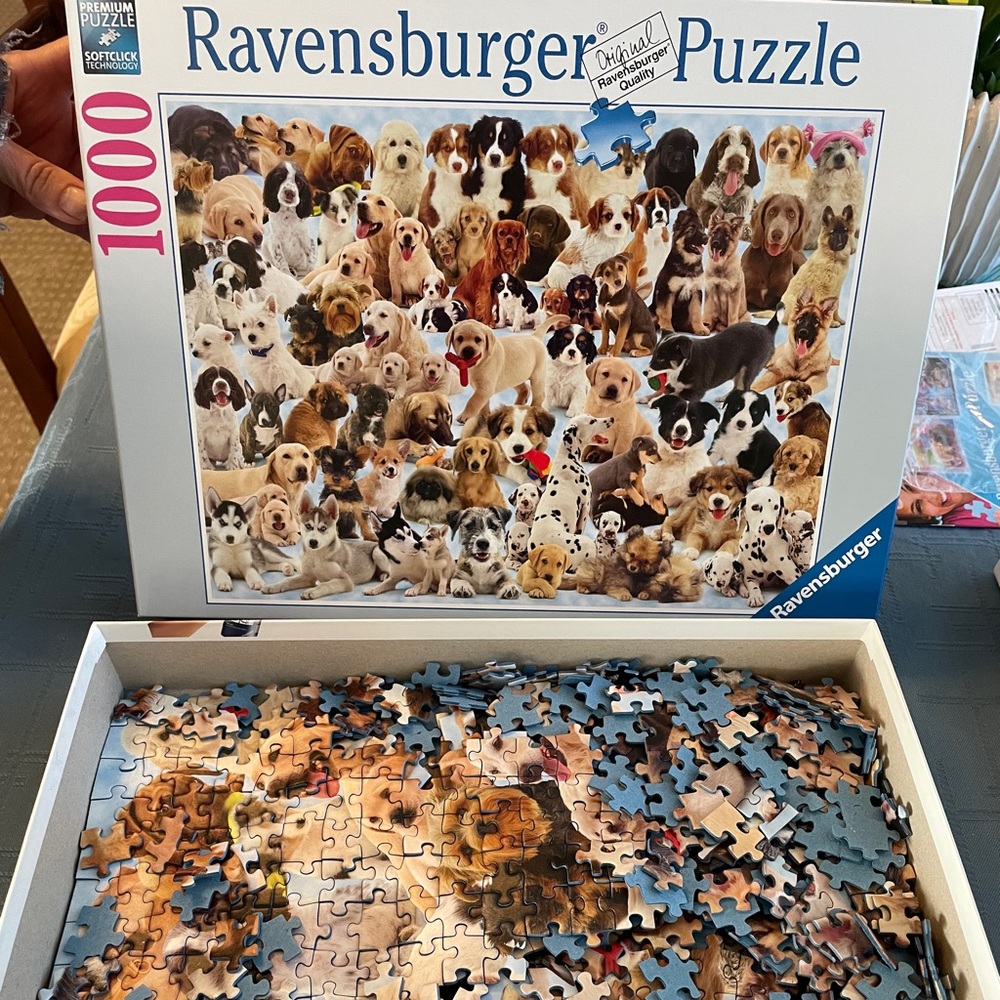 Ravensburger 1000 piece DOGS 🐶 🐩 🐕